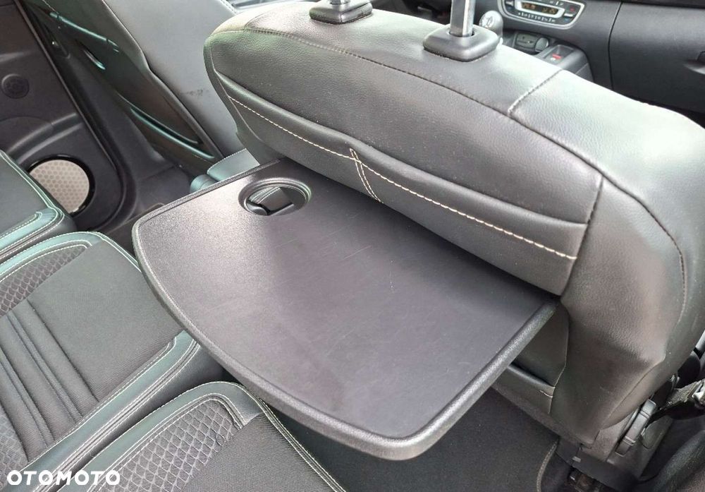 Renault Scenic - 17