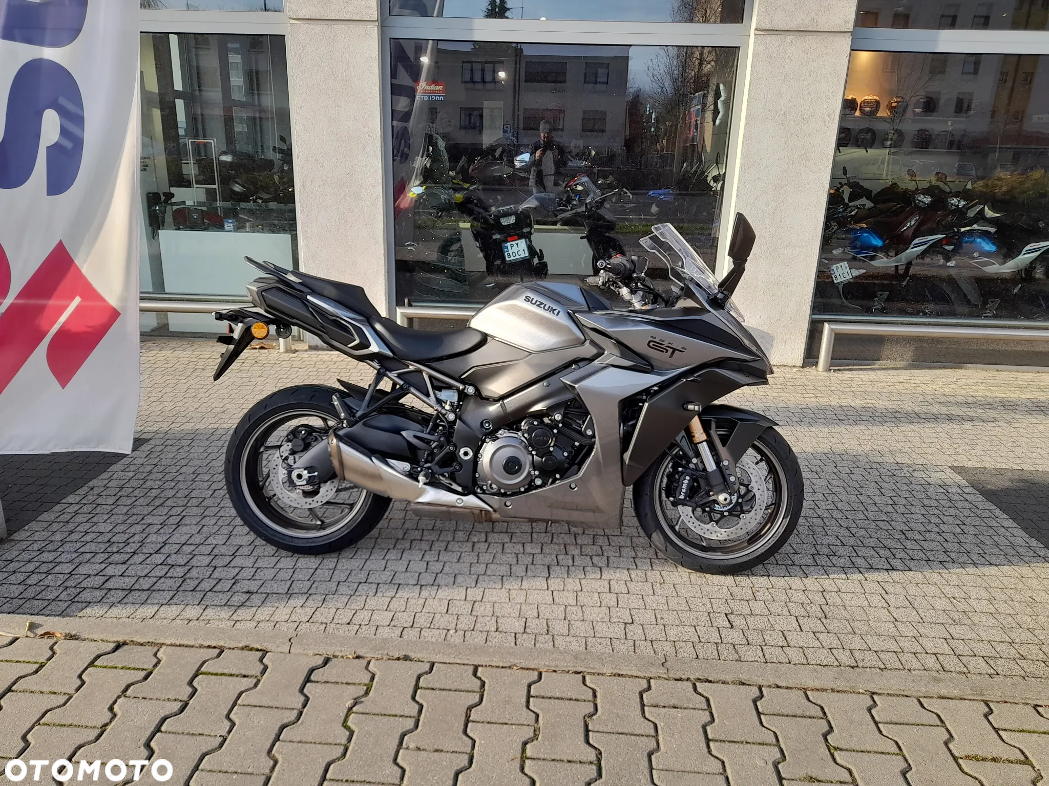 Suzuki GSX 1000 - 8
