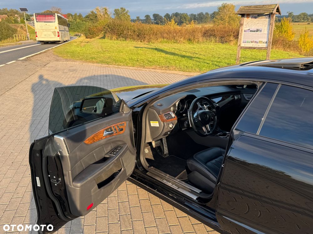 Mercedes-Benz CLS 500 4-Matic BlueEff - 3