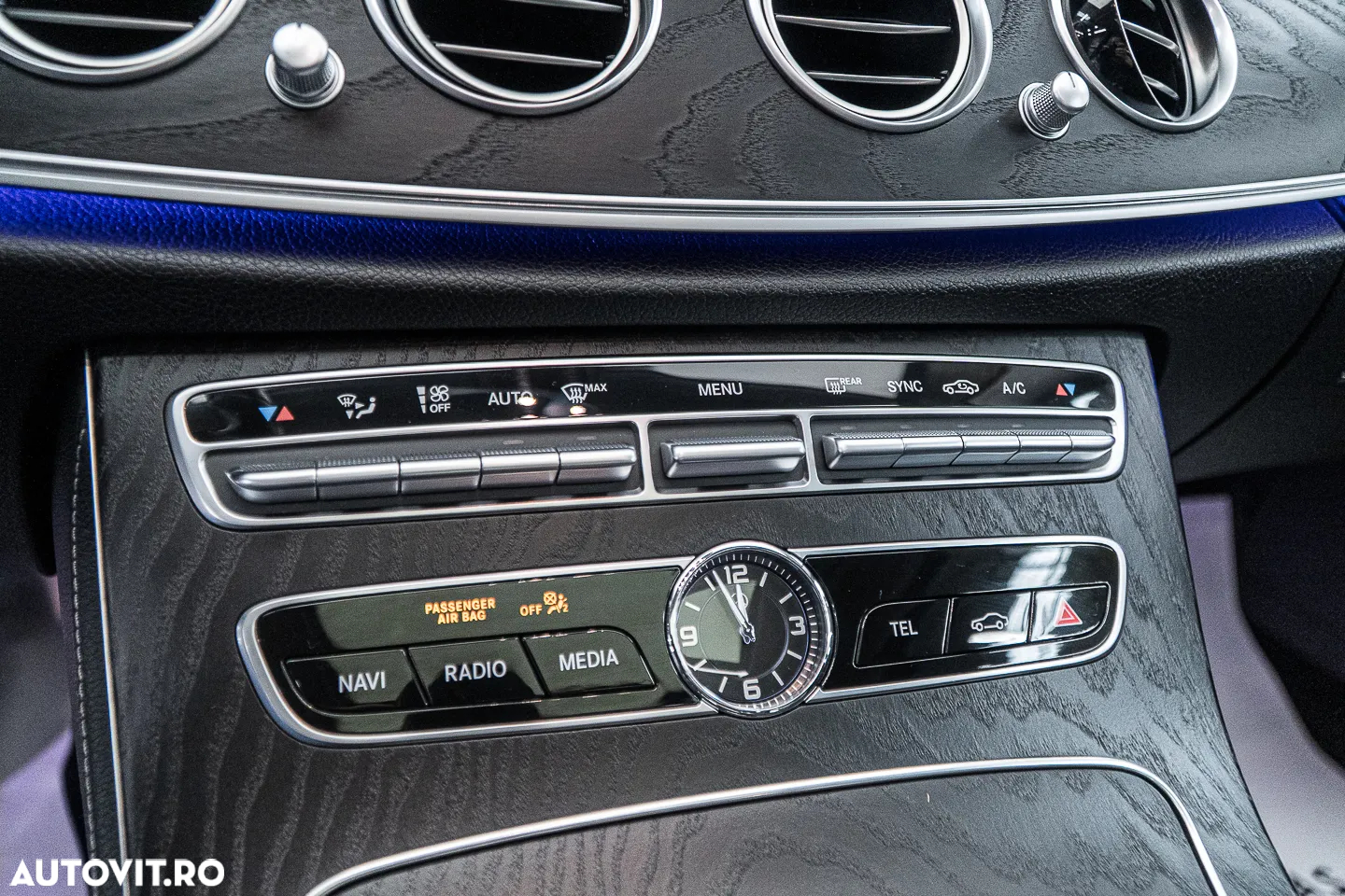 Mercedes-Benz E 200 4Matic 9G-TRONIC Avantgarde - 12