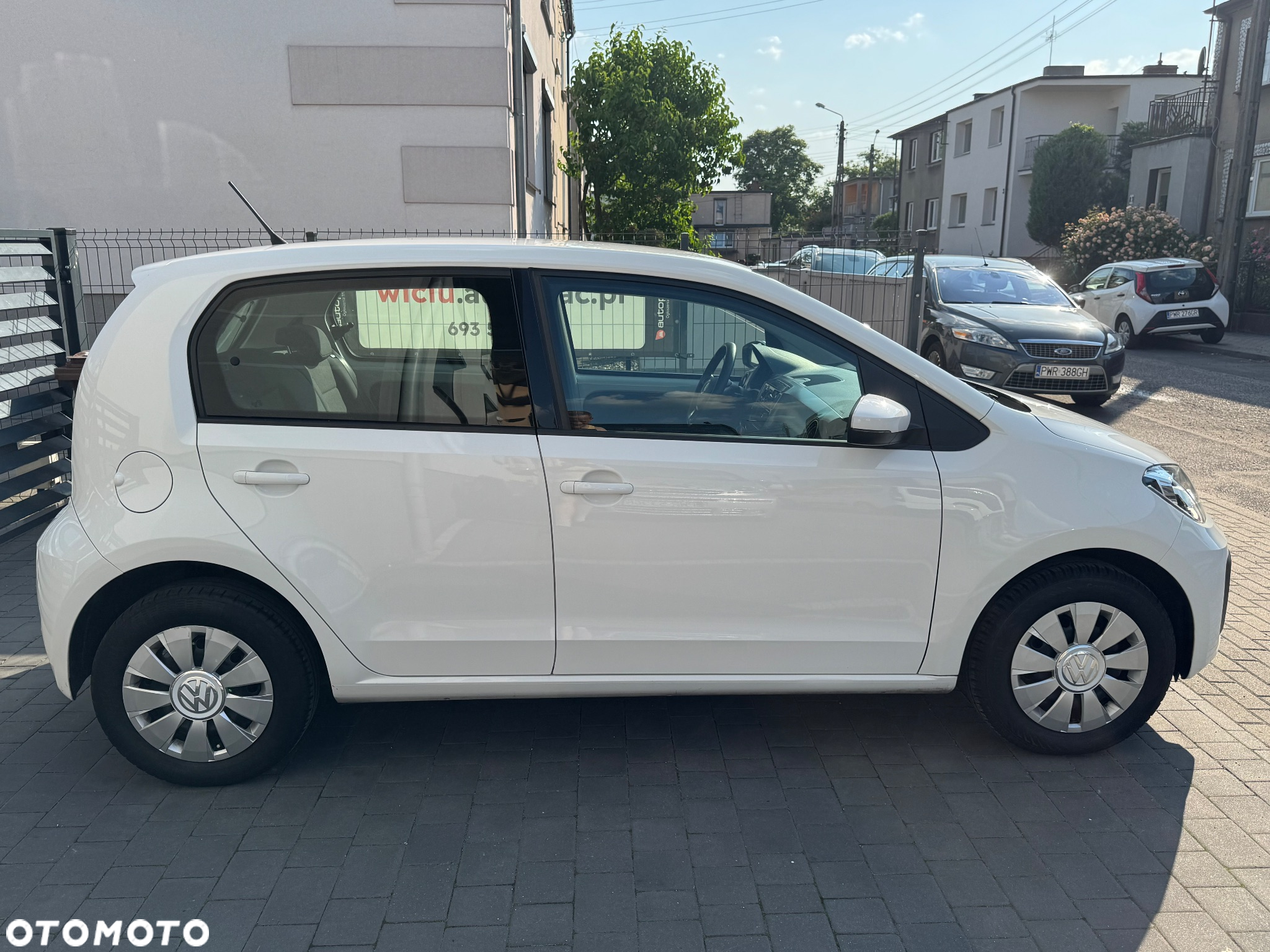 Volkswagen up! - 20