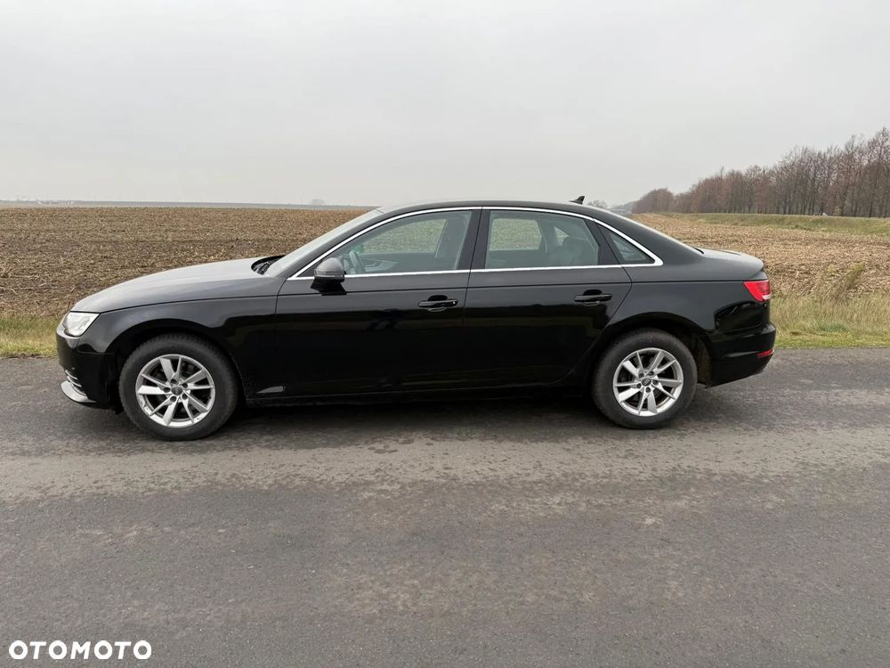 Audi A4 Limousine - 6