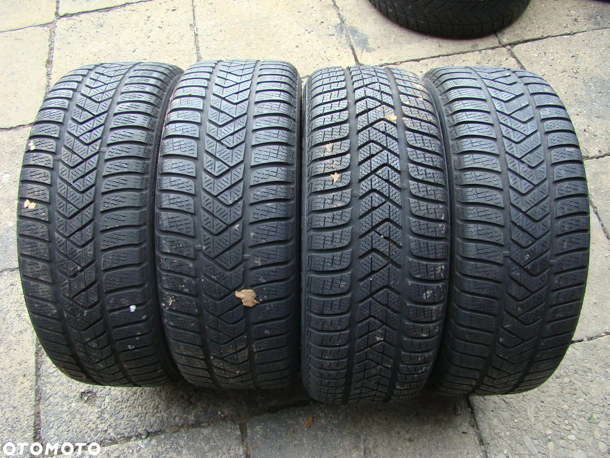 a418 5x112 VW T-Roc Passat B6 B7 Beetle Jetta Touran Caddy 7,5x18 zima 225/45 - 13