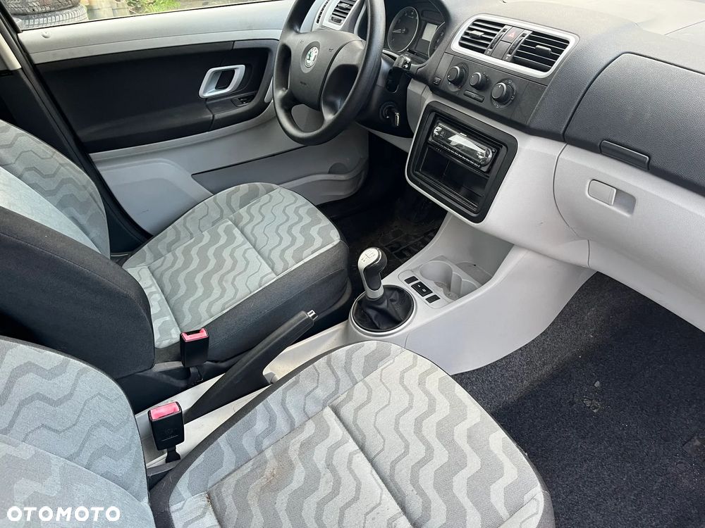 Skoda Fabia - 10