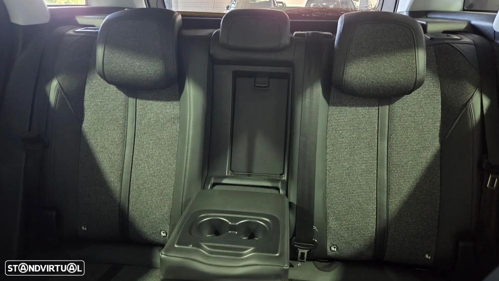 Peugeot 3008 1.5 BlueHDi Allure EAT8 - 18