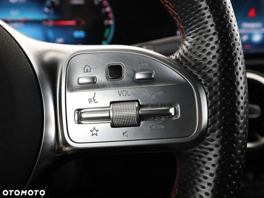 Mercedes-Benz CLA 250 e PHEV AMG Line 8G-DCT - 32