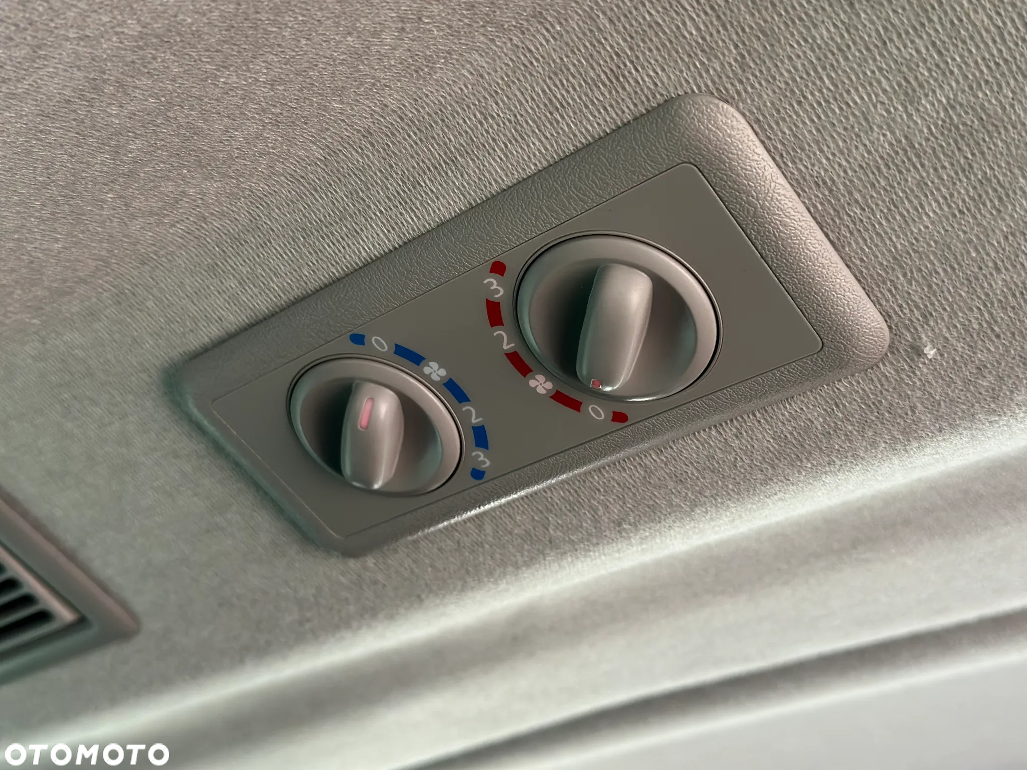 Renault Trafic - 29