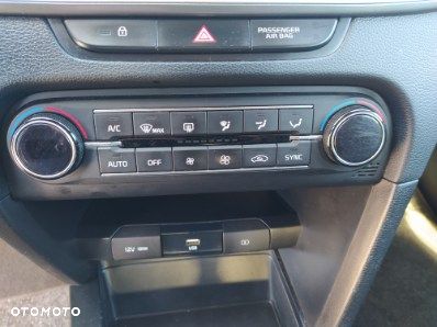 Kia Ceed - 21