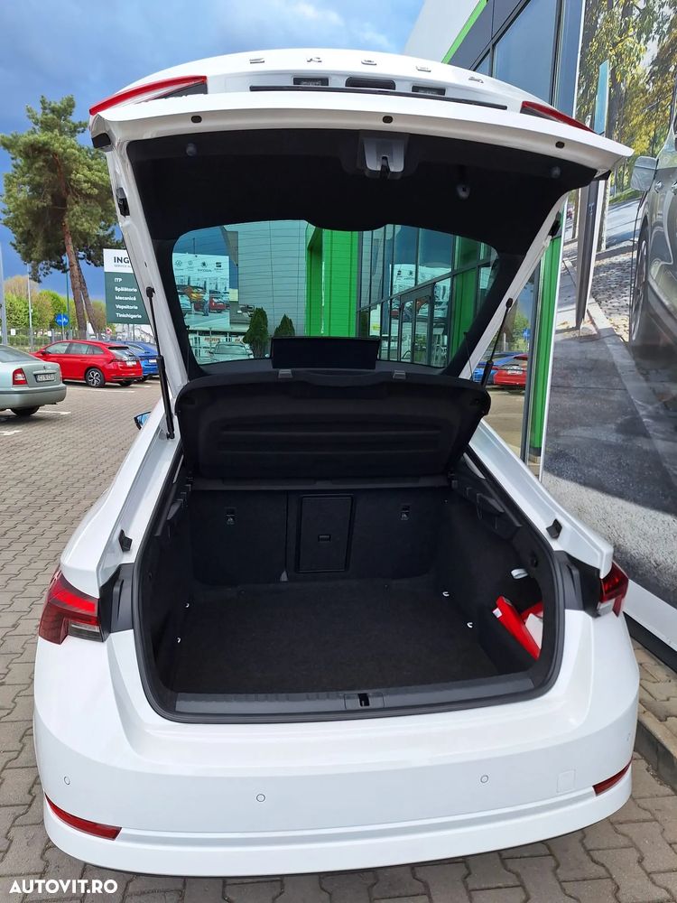 Skoda Octavia 1.5 TSI DSG MHEV Style - 6
