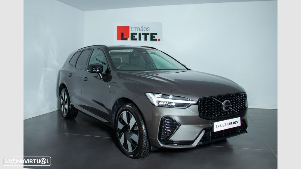 Volvo XC 60 2.0 T6 PHEV Core AWD - 5