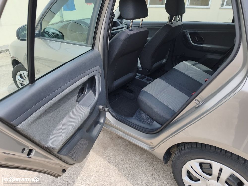 Skoda Fabia Break 1.2 TDi Ambiente - 19