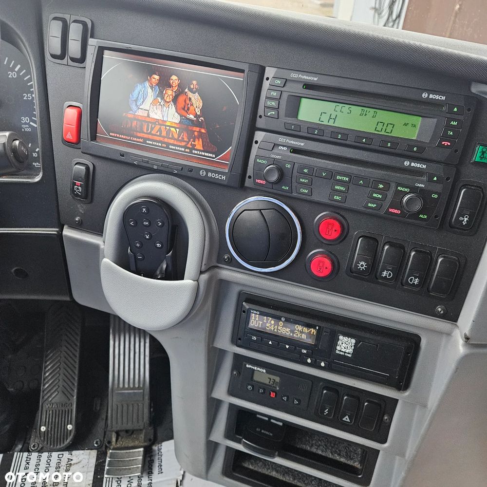 Van Hool TX11 Alicorn - 13