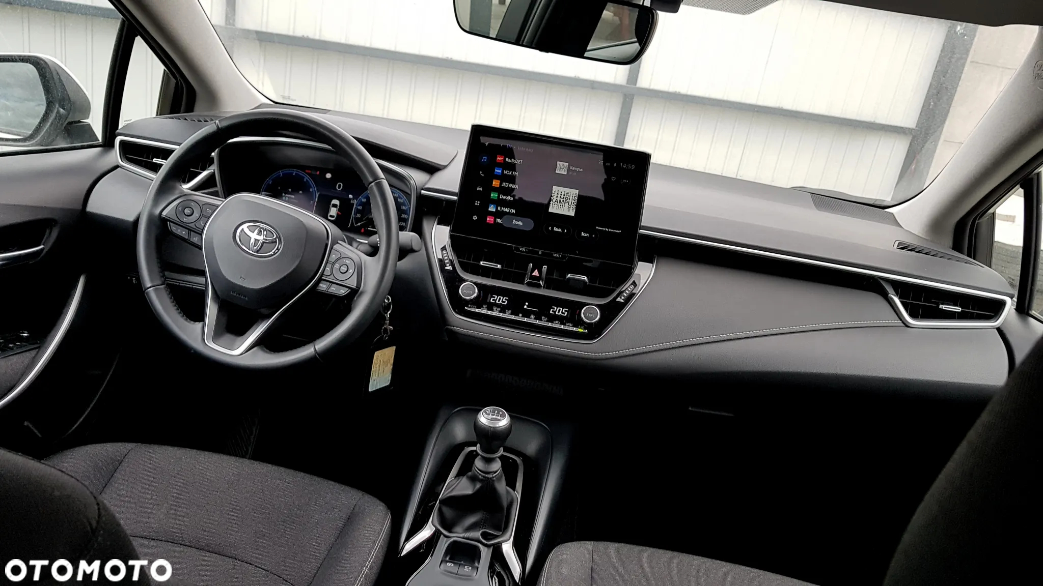 Toyota Corolla 1.5 Comfort - 12
