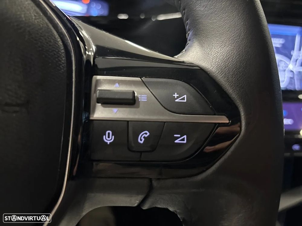 Peugeot 408 1.2 PureTech Allure EAT8 - 20