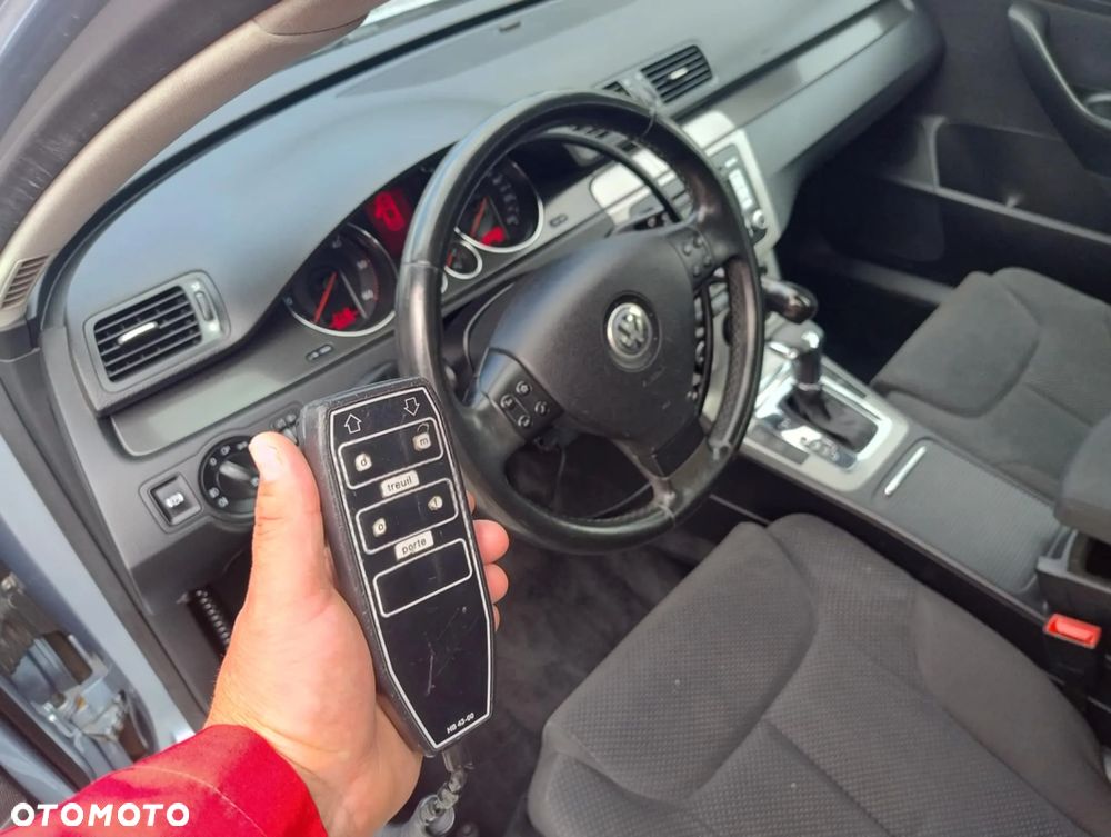 Volkswagen Passat 2.0 TDI Comfortline DSG - 16