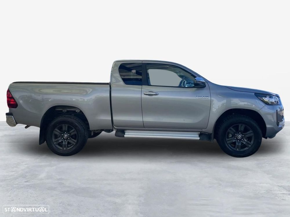 Toyota Hilux 2.4 D-4D 4WD Trial - 19
