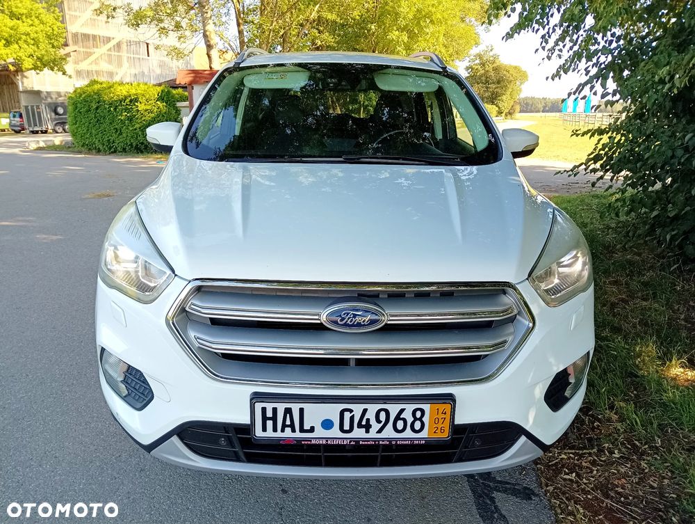 Ford Kuga 2.0 TDCi 2x4 Titanium - 10