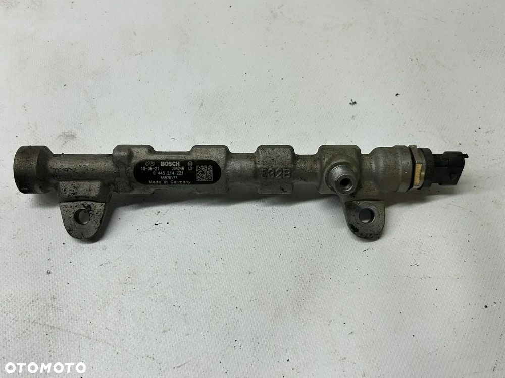Saab 95 9-5 NG  2010-2012 Listwa Wtryskowa Insignia A 2.0 CDTi 55576177