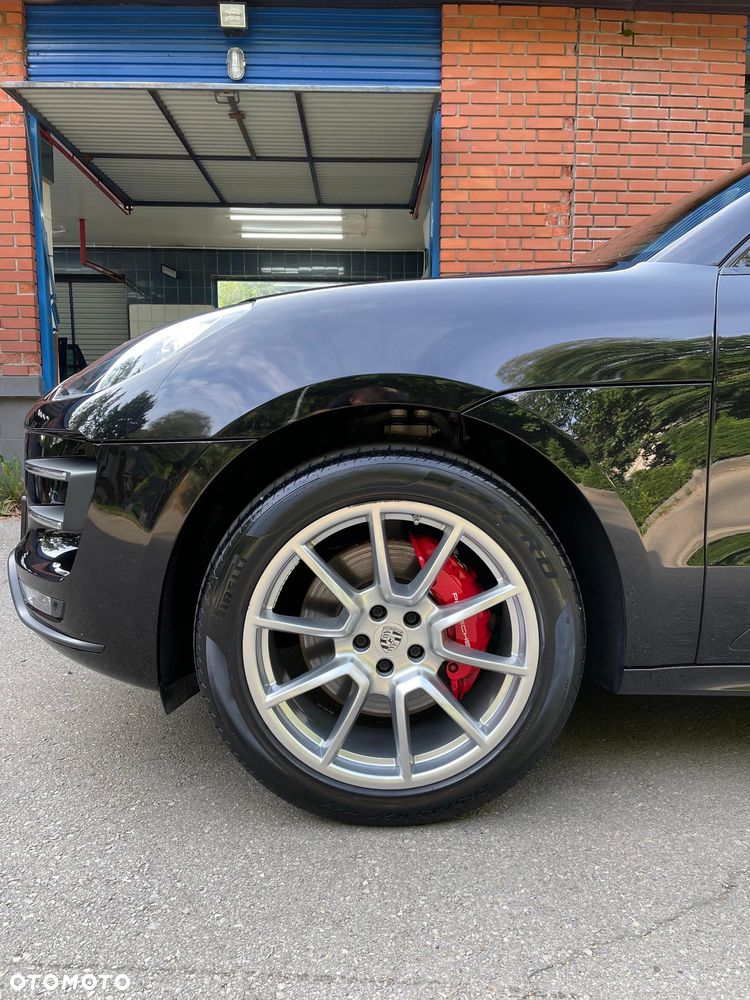 Porsche Macan Turbo PDK - 11