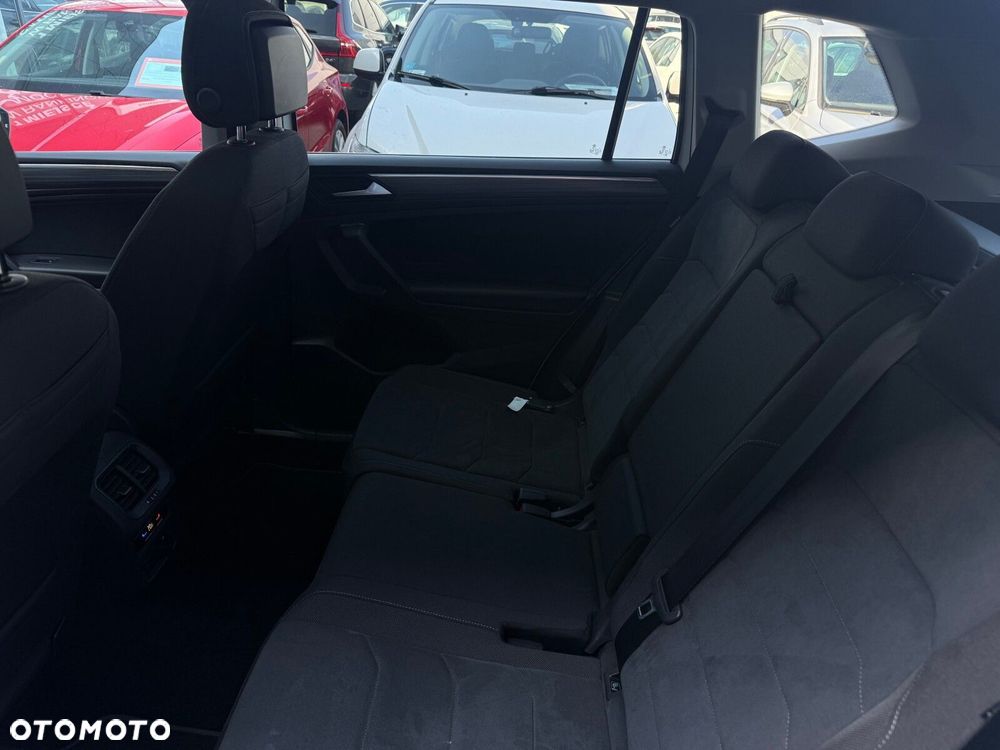 Volkswagen Tiguan Allspace - 13