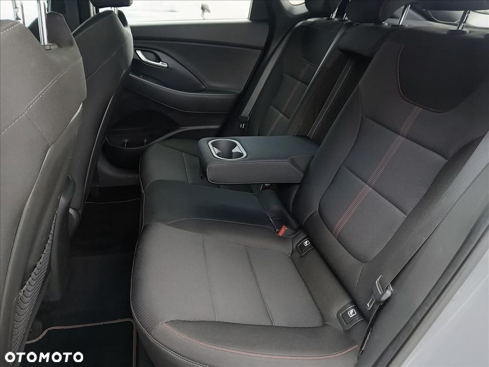 Hyundai i30 1.0 T-GDI Smart - 12