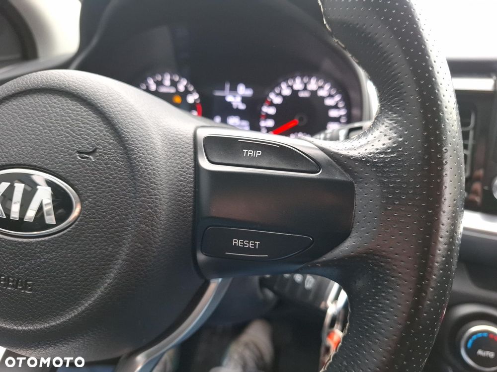 Kia Stonic 1.0 T-GDI L - 23