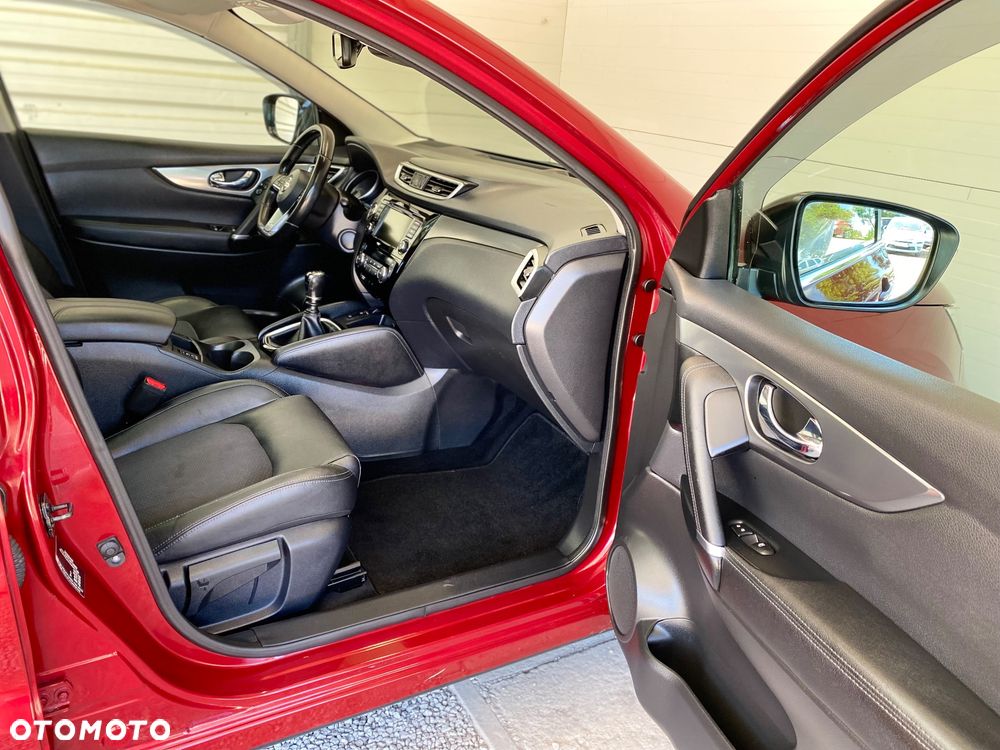 Nissan Qashqai 1.3 DIG-T N-WAY - 15