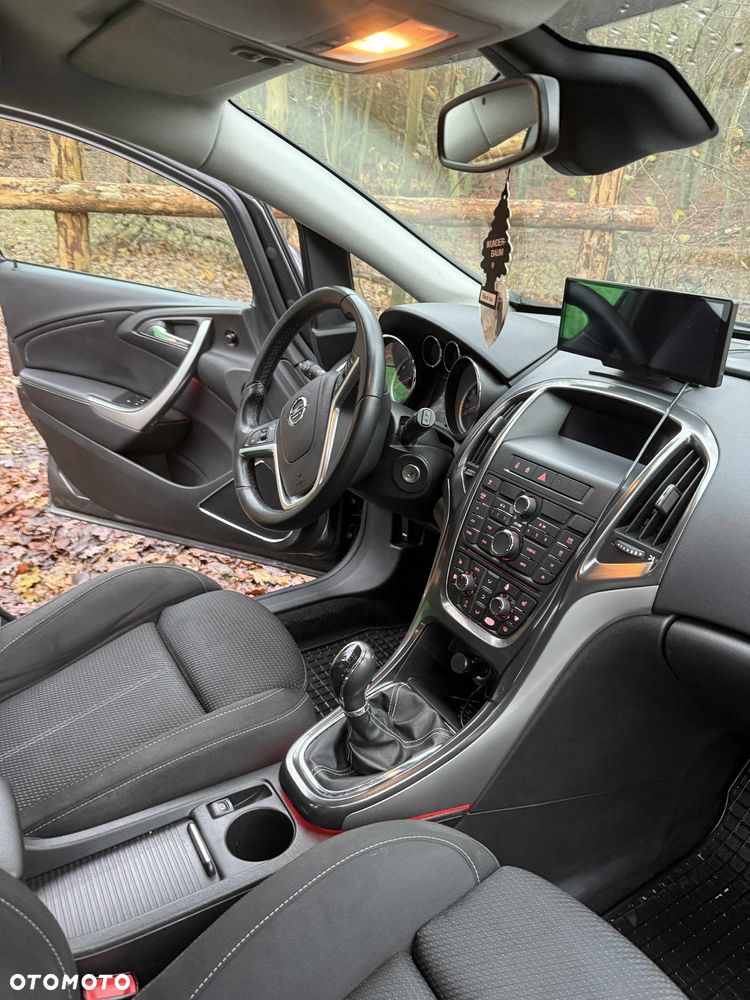 Opel Astra 1.4 T Cosmo S&S - 12