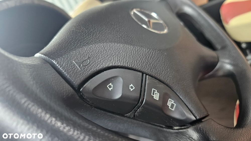 LE VOYAGEUR Mercedes Sprinter 519 - 11
