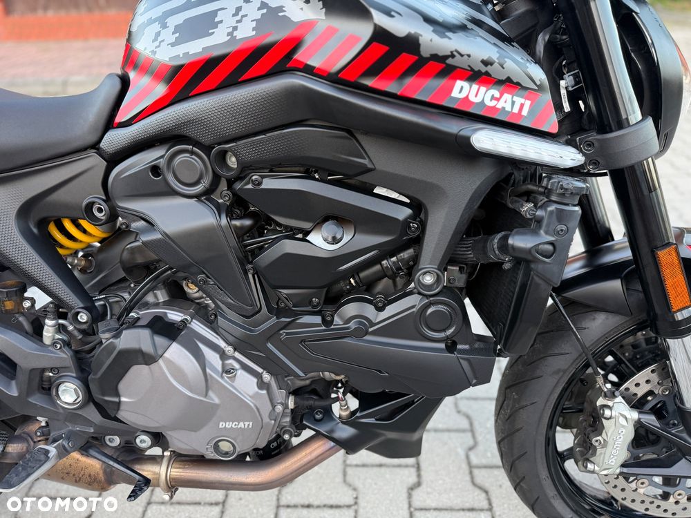 Ducati Monster - 10