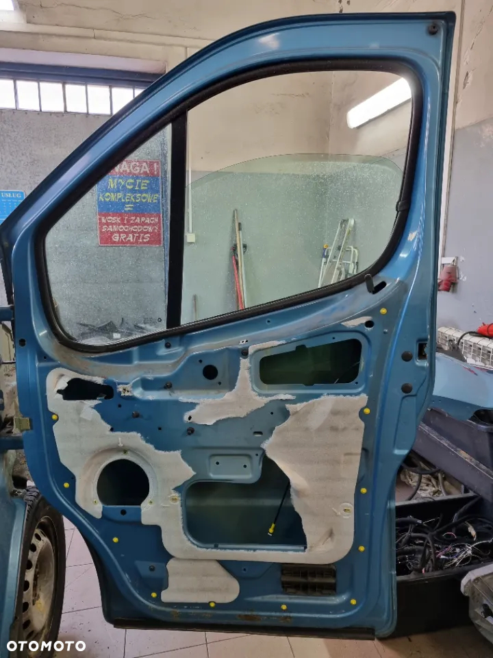DRZWI PRAWE TRAFIC VIVARO 01-14r.  TEF41 - 3