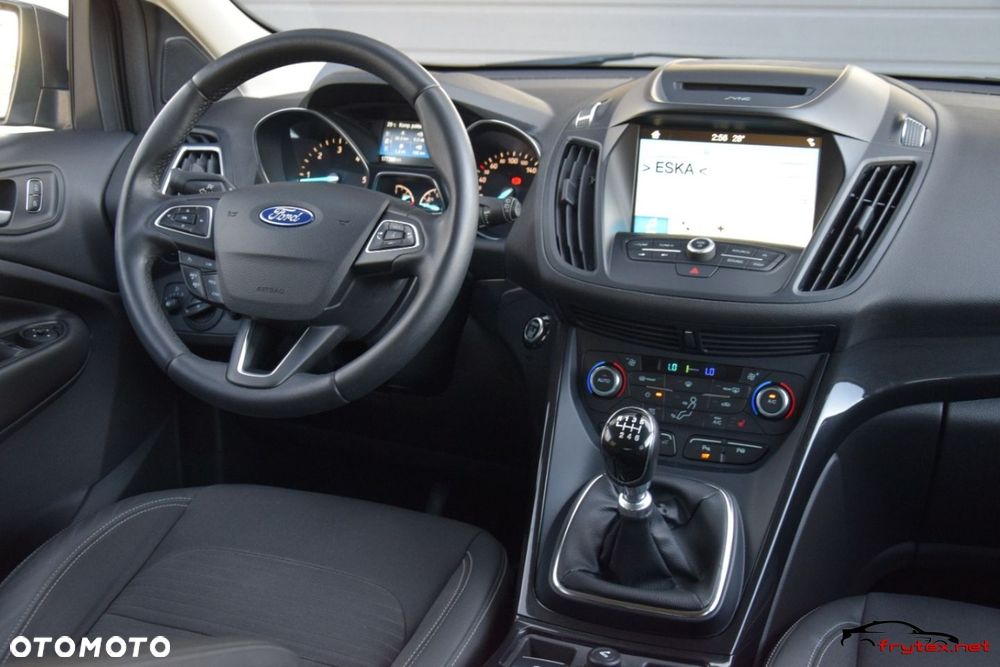 Ford Kuga - 27