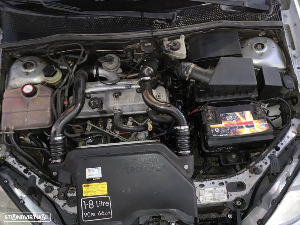 Ford Focus SW 1.8 TDdi Trend - 11