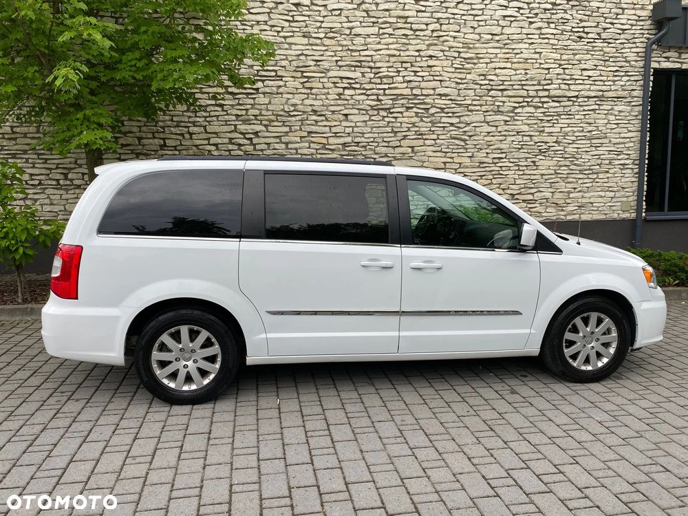 Chrysler Town & Country 3.6 Touring - 8