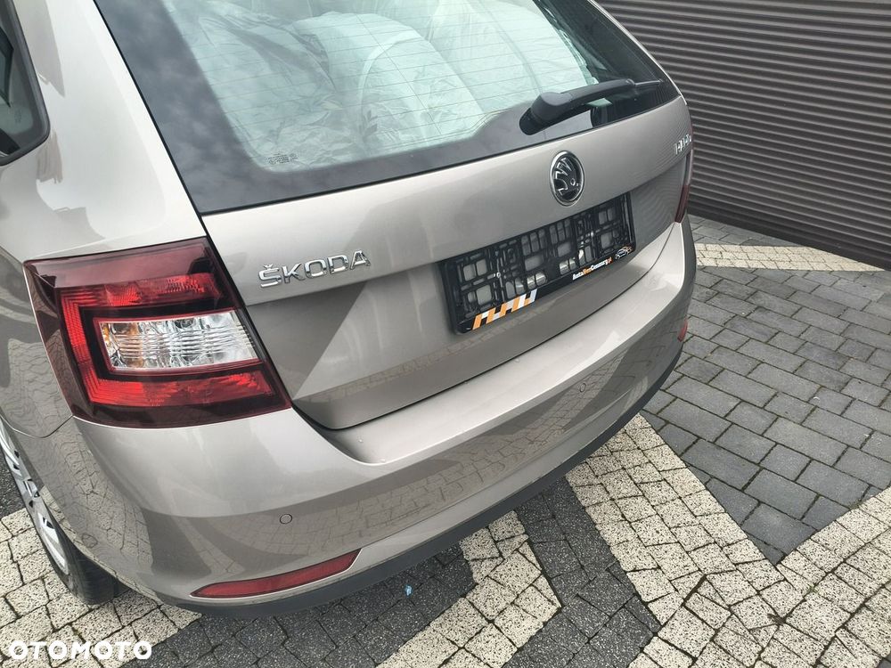 Skoda RAPID - 28