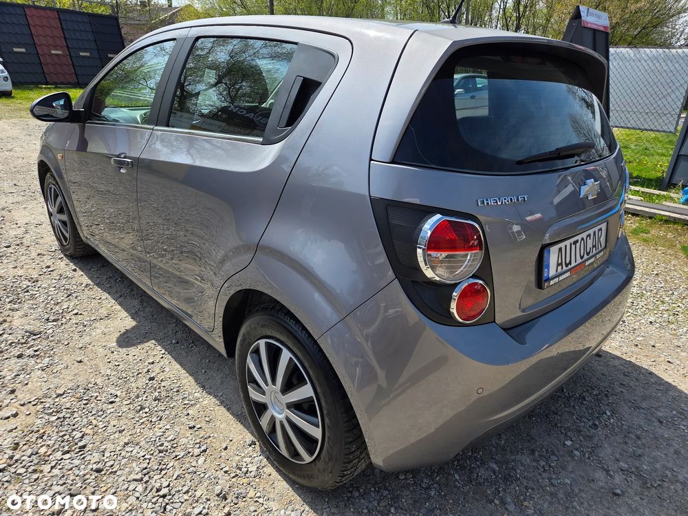 Chevrolet Aveo 1.6 LTZ - 4