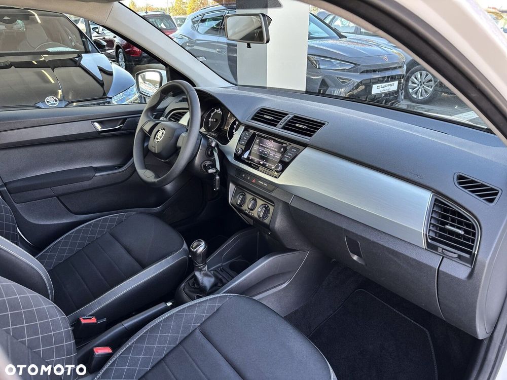 Skoda Fabia - 14