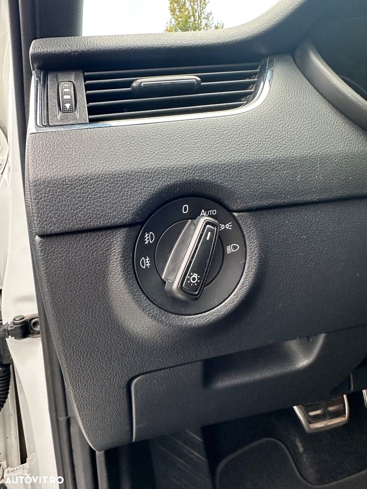 Skoda Octavia 2.0 TDI DSG 4X4 RS - 11