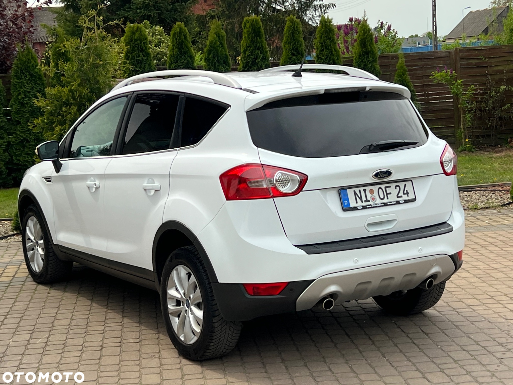 Ford Kuga 2.0 TDCi FWD Titanium - 8