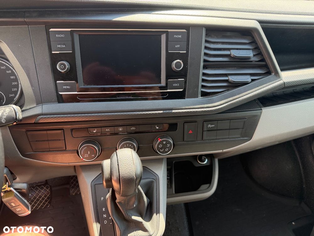 Volkswagen Transporter - 7