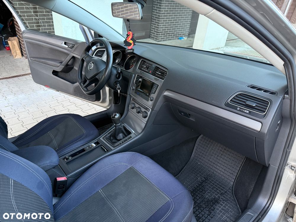 Volkswagen Golf 1.2 TSI BlueMot Trendline - 10