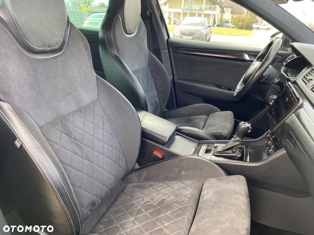 Skoda Superb 2.0 TDI 4x4 Sportline DSG - 23