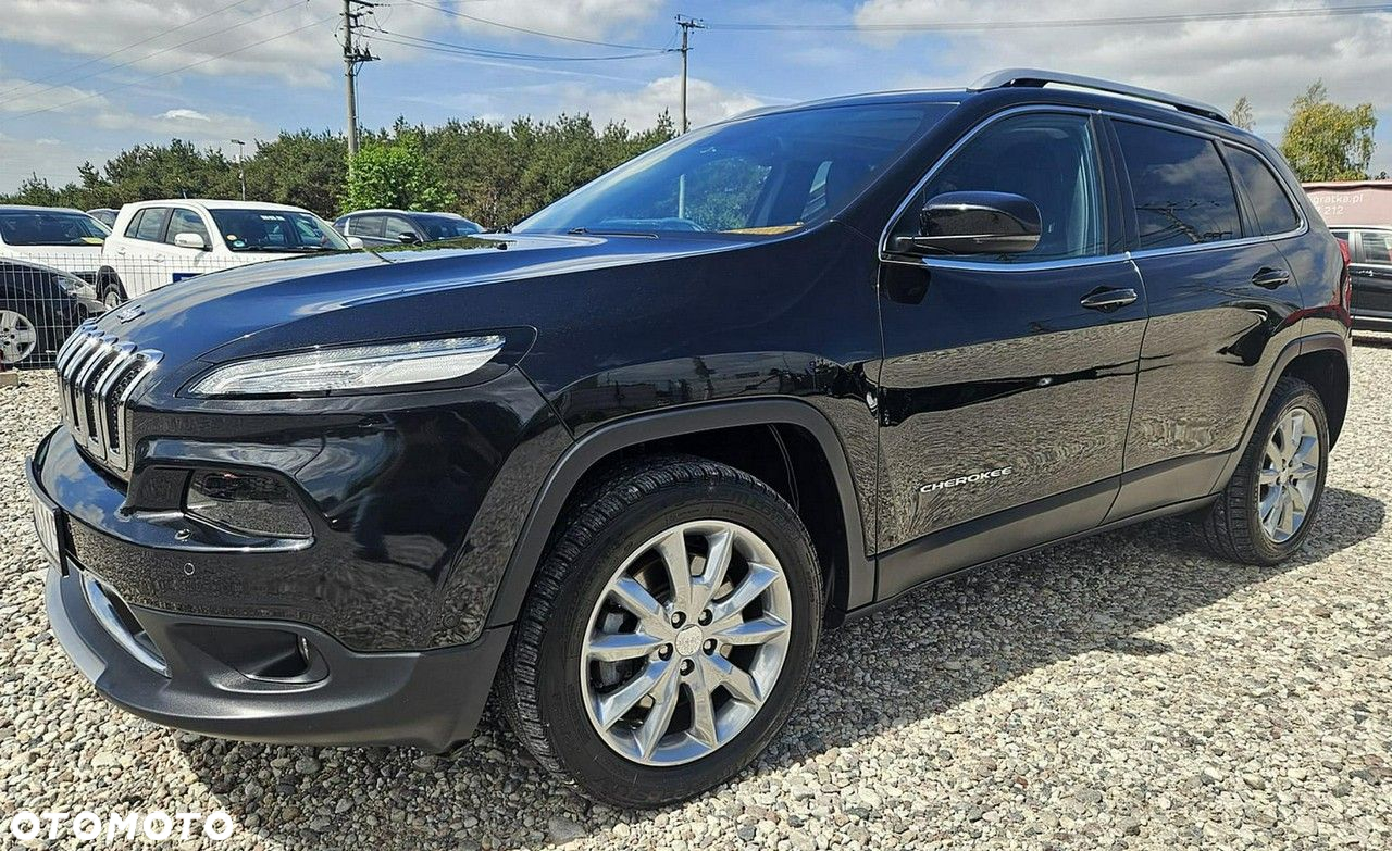 Jeep Cherokee - 34