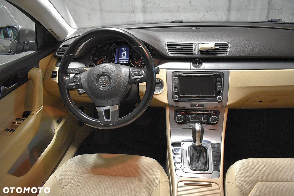 Volkswagen Passat 1.8 TSI Highline DSG - 9