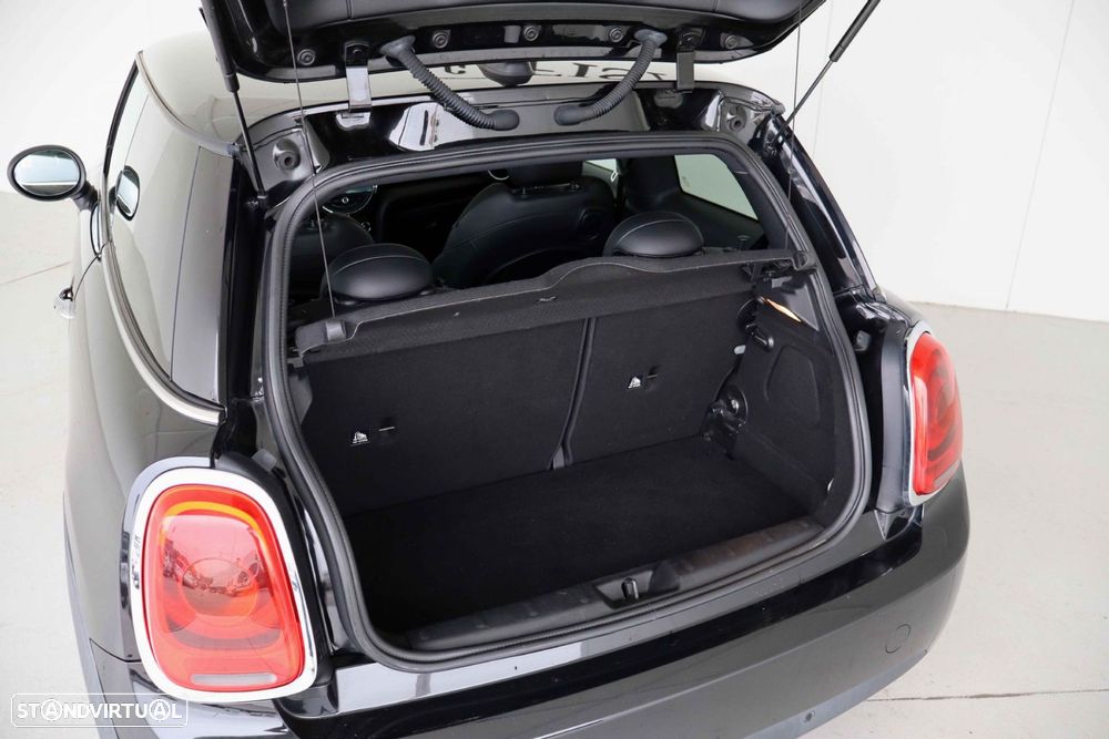 MINI 3 Portas Cooper D Auto - 14