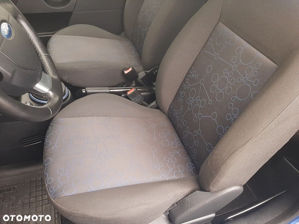 Ford Fiesta 1.3 Style - 22