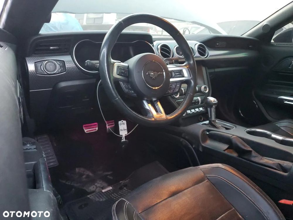 Ford Mustang 5.0 V8 GT - 7