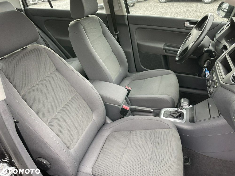 Volkswagen Golf Plus - 25