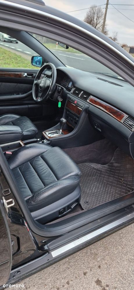 Audi A6 Avant 2.8 30V Quattro - 12