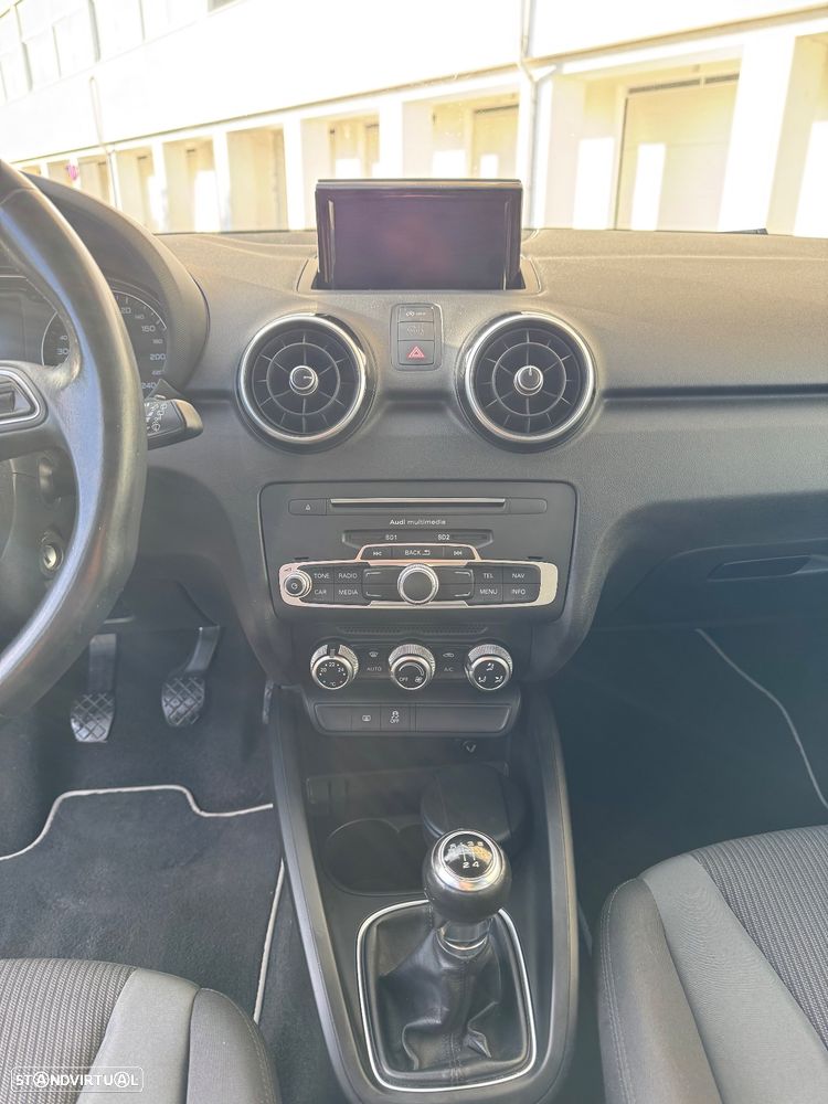 Audi A1 Sportback 1.4 TDI Design - 26